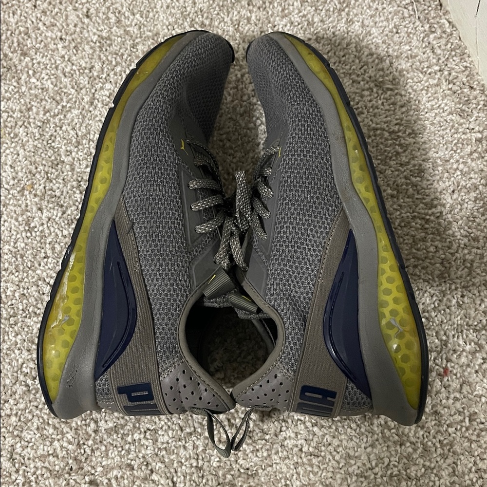 Men's Gray Athletic Shoes